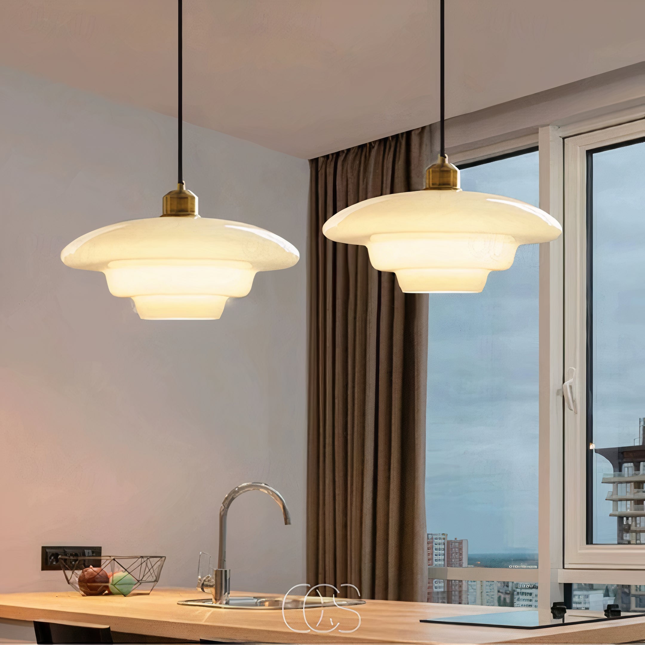Lereks - Perle pendant lamp - Brass & Glass