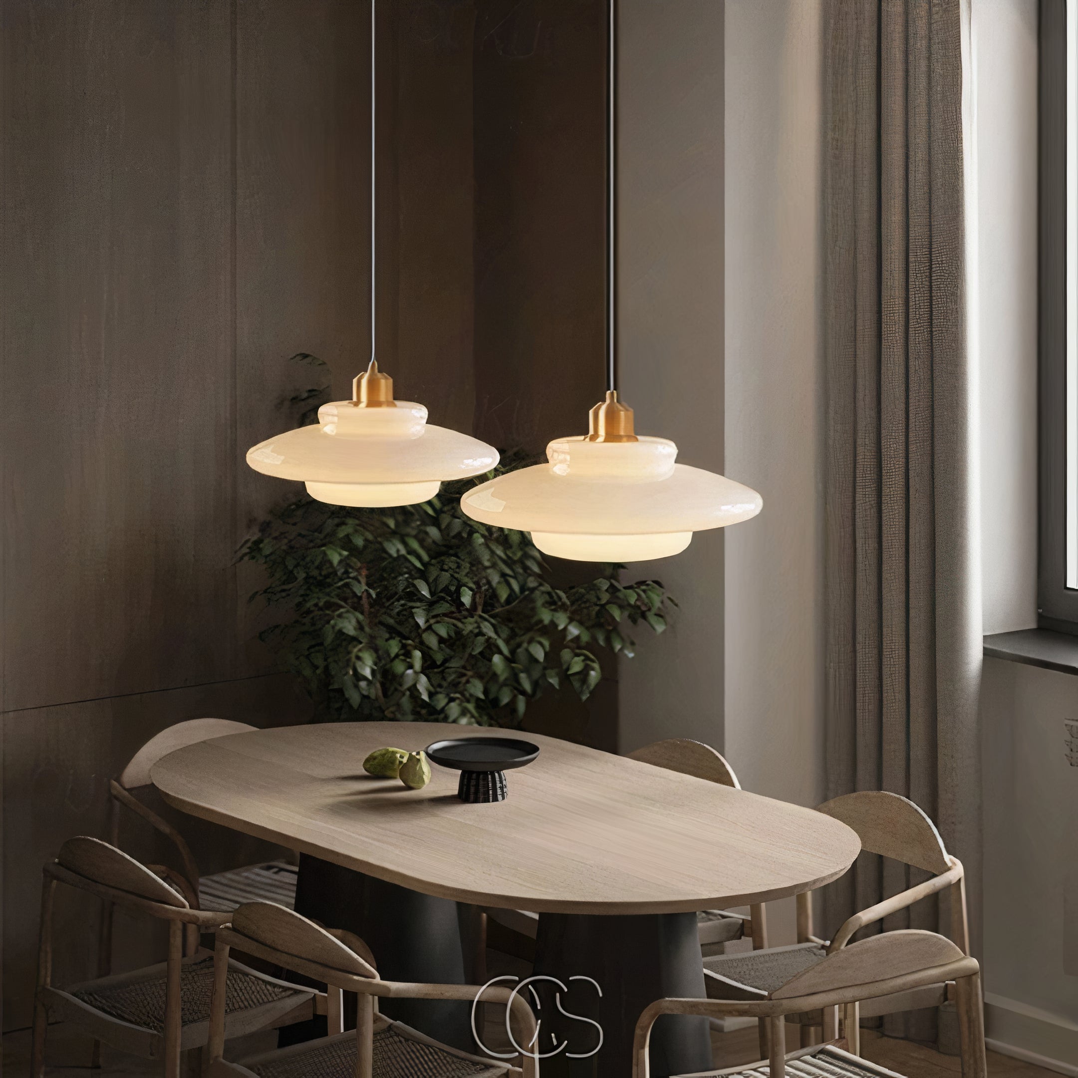 Lereks - Perle pendant lamp - Brass & Glass