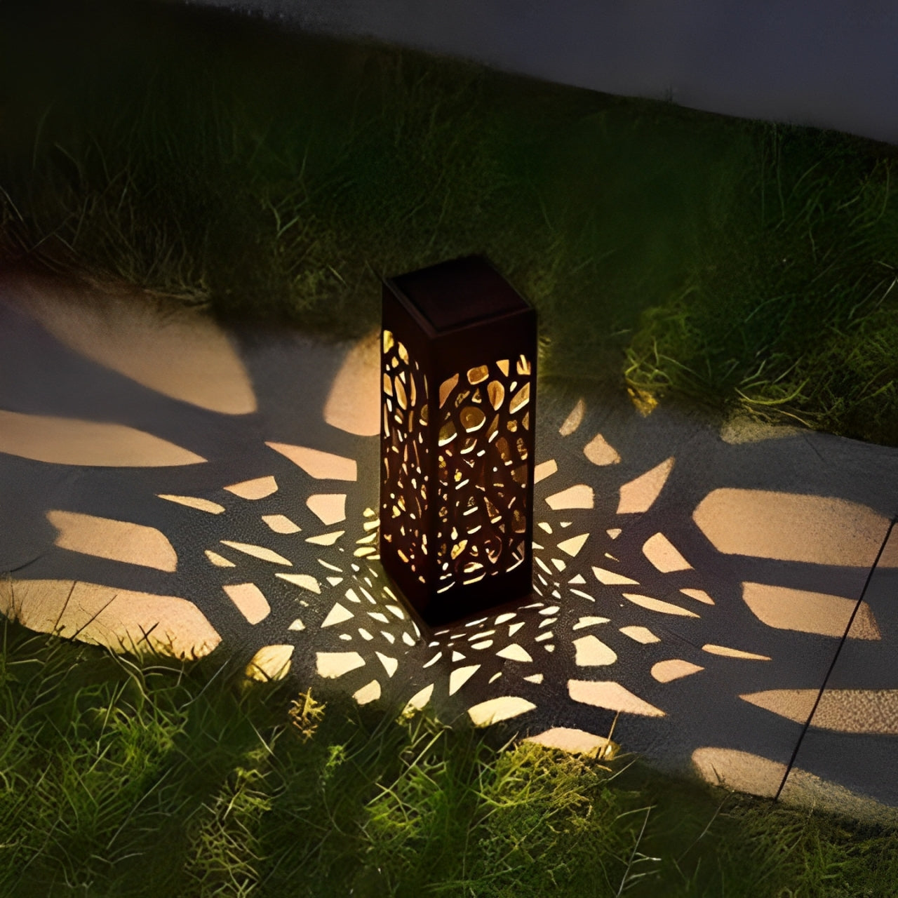 Lereks - Solar Garden Light Pole - Wireless Solar Outdoor Lamp