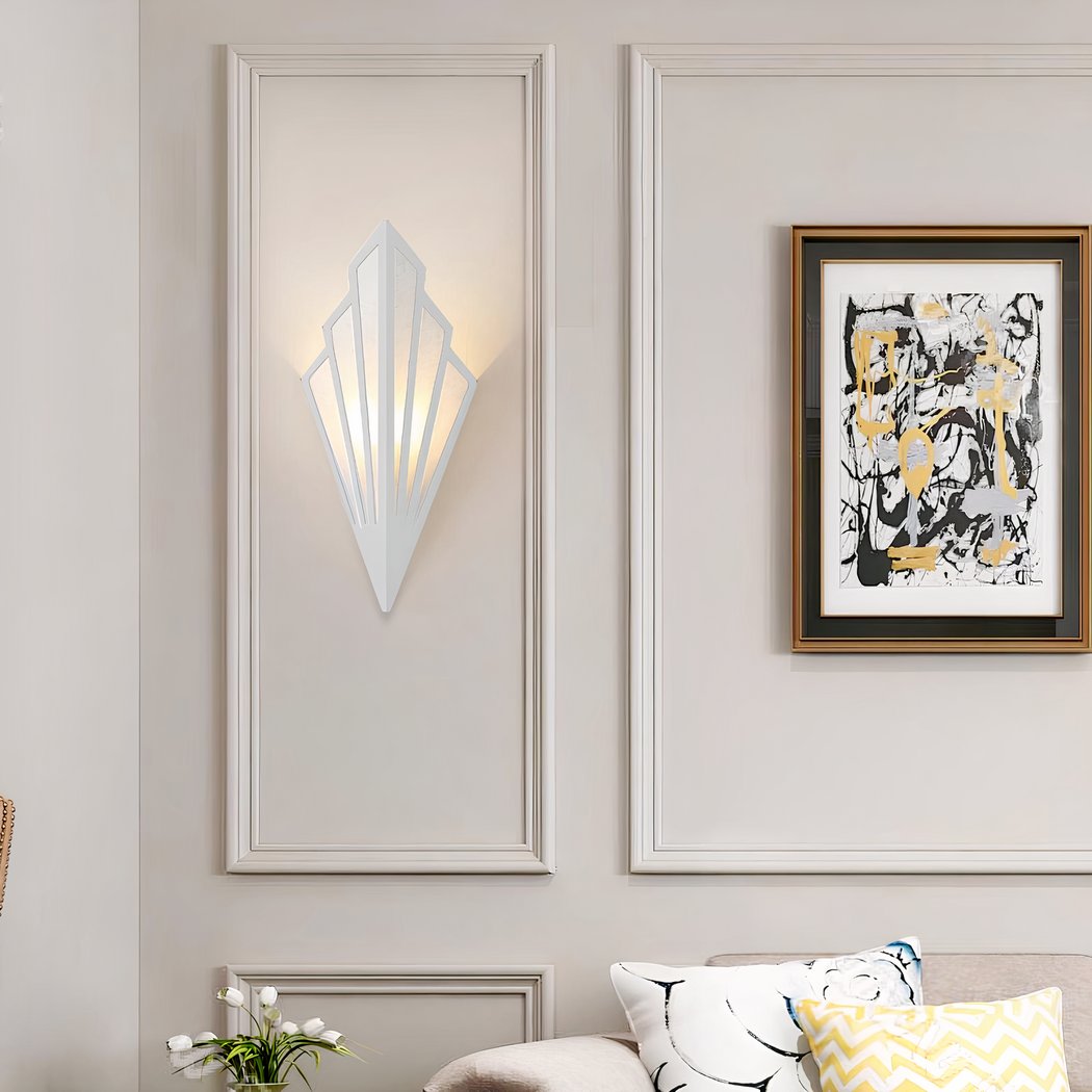 Lereks - Wall lamp with geometric diamond design