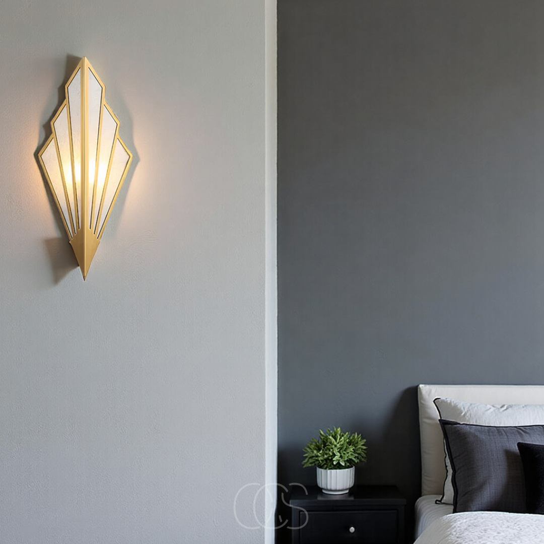 Lereks - Wall lamp with geometric diamond design