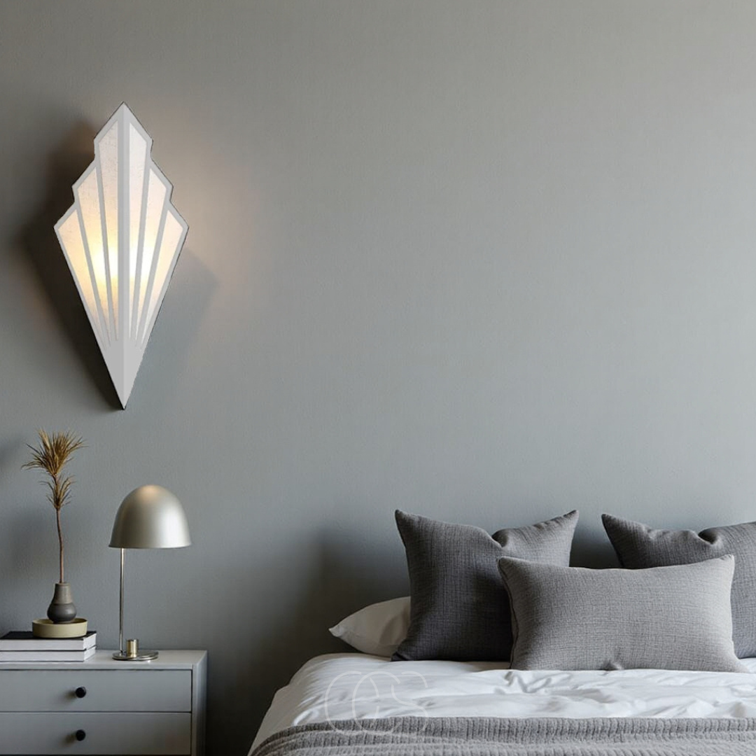 Lereks - Wall lamp with geometric diamond design