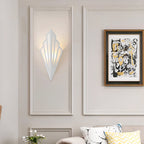 Lereks - Wall lamp with geometric diamond design