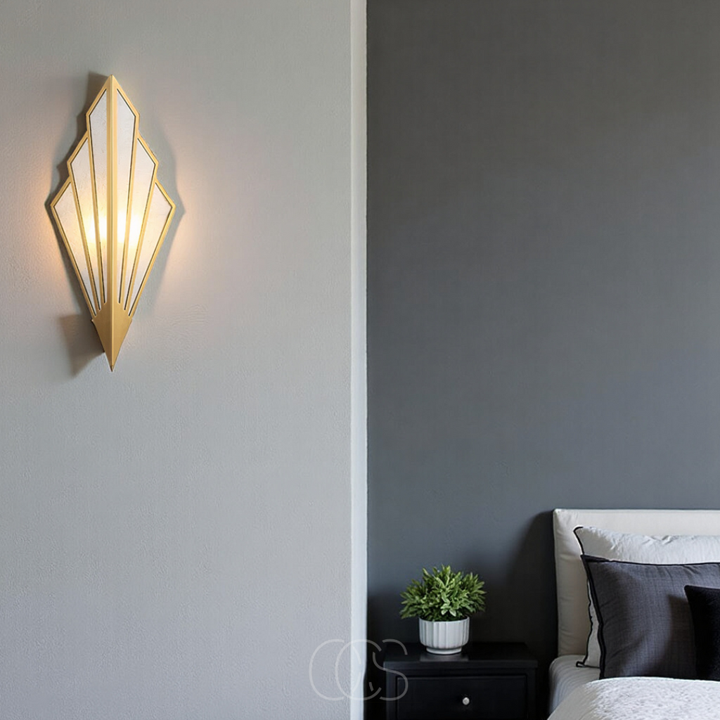 Lereks - Wall lamp with geometric diamond design
