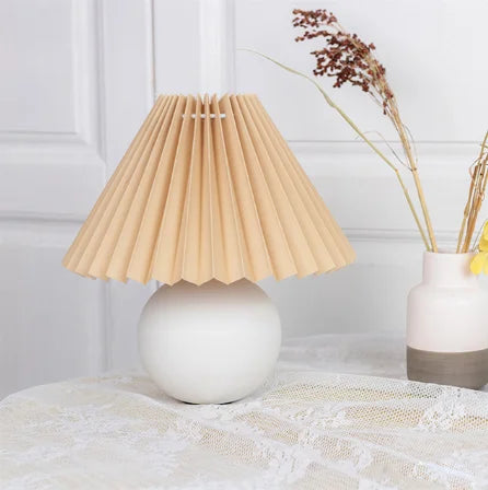 Maribel | Vintage Pleated Table Lamp
