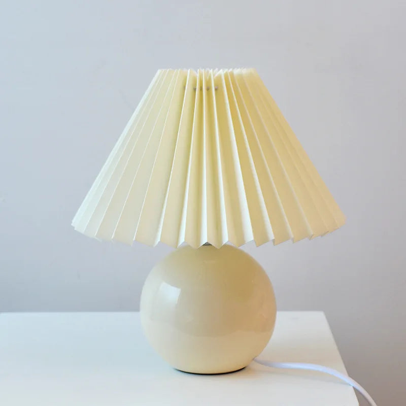 Maribel | Vintage Pleated Table Lamp